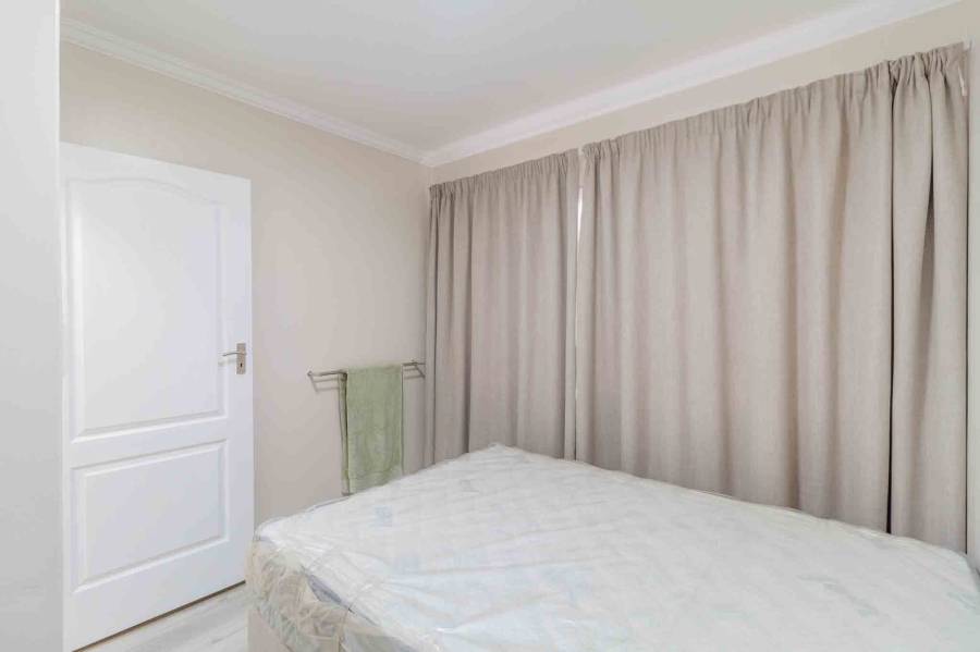 2 Bedroom Property for Sale in Table View Western Cape